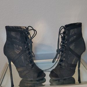 In Excellent Condition Boots